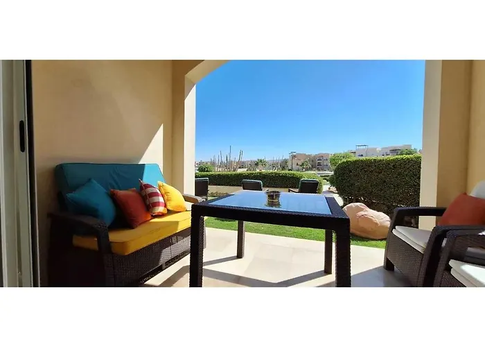 Waterside, 2-bd Ground Floor Sleeps 4 Persons Апартаменты *